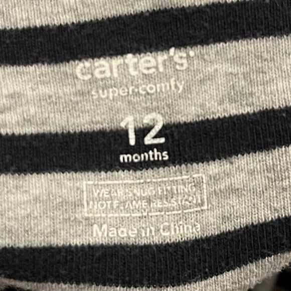 Carter’s Black, Gray & Red Striped One Piece Rock Guitar Pajamas 12 Months - Picture 3 of 4